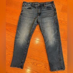 American Eagle Outfitters AirFlex+ Athletic Fit Jeans
Men’s Size 36 x 30